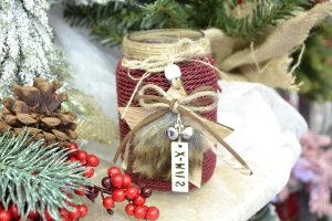χειροποίητες κατασκευές: χριστουγεννιάτικο diy βαζάκι με κορδόνι