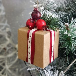χριστουγεννιάτικα στολίδια χειροποίητα: στολίδι δώρο