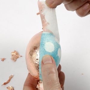 διακοσμητικό πασχαλινό αυγό με βούλες